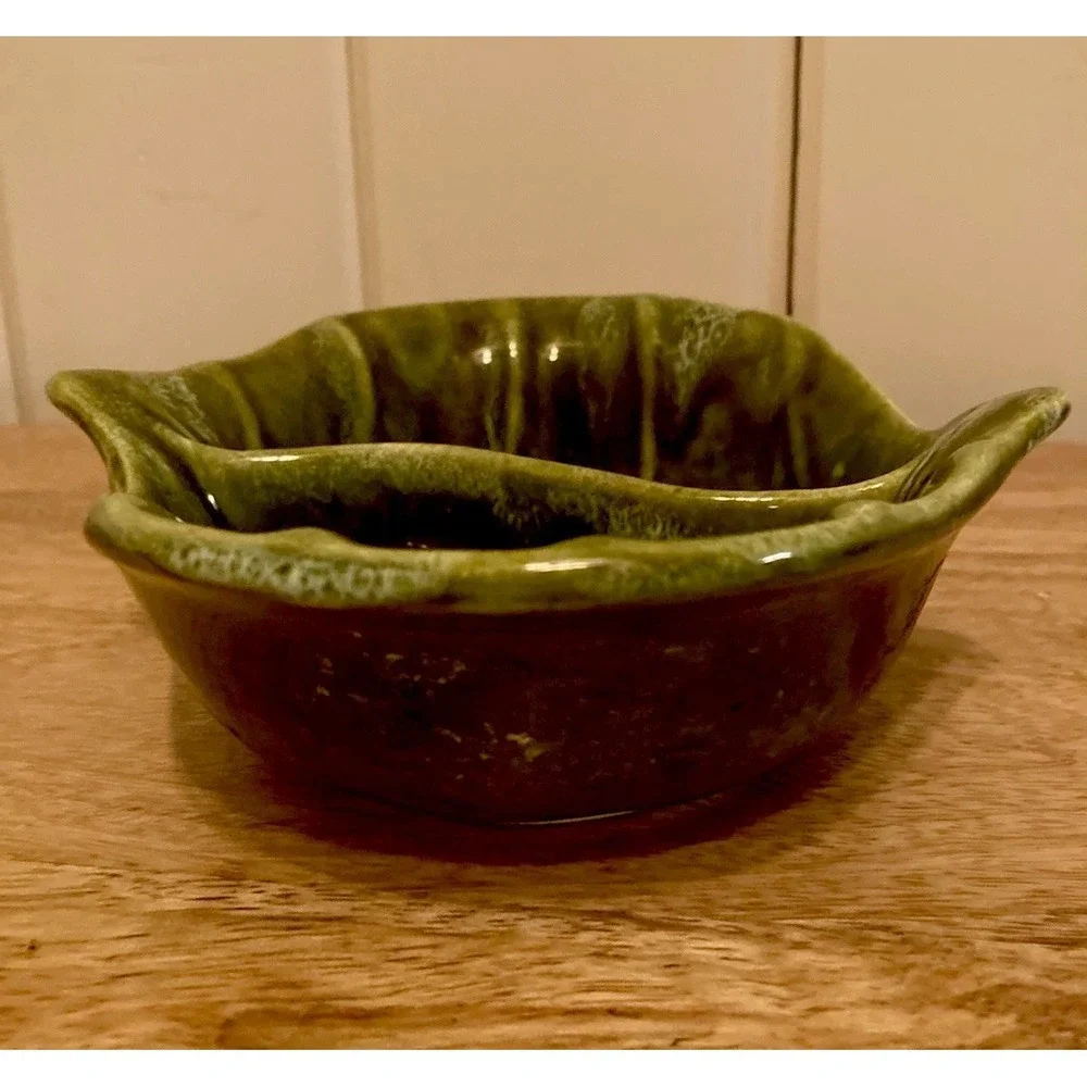 Vintage 1950's California USA Pottery CP119 Leaf‎ Pattern Candy Nut Dish EUC